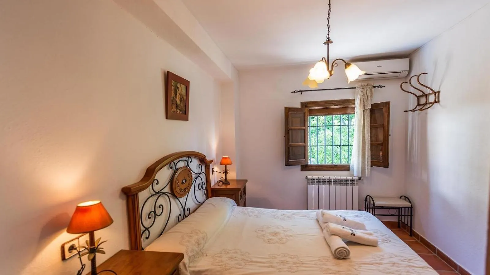 Rufino Iznajar By Ruralidays Villa