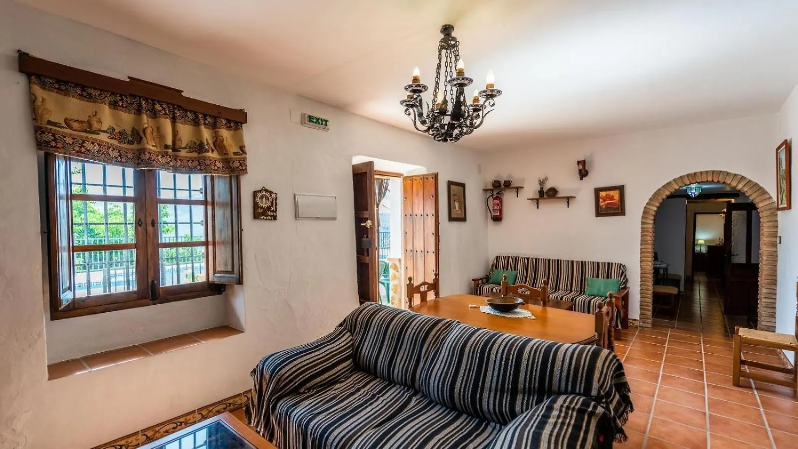 Rufino Iznajar By Ruralidays Villa