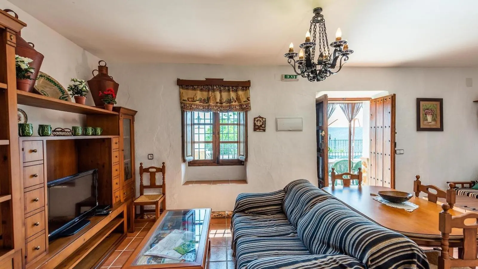 Rufino Iznajar By Ruralidays Villa Spain